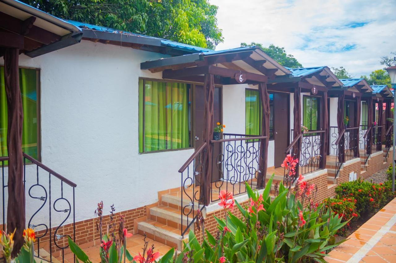 Cabanas El Saman Villavicencio Apiay Exteriér fotografie
